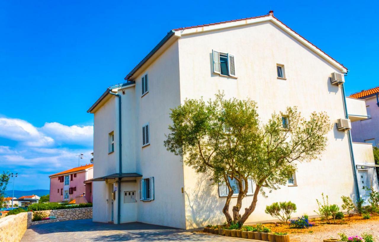 Apartments In Krk Krk Town Exterior photo